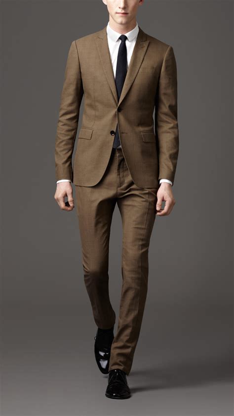 burberry suits review